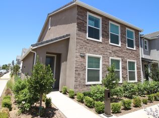 2790 E Tamarind Dr, Fresno, CA 93730