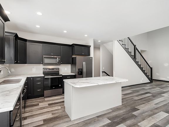 3rd image of 7405 S Tivoli Pl