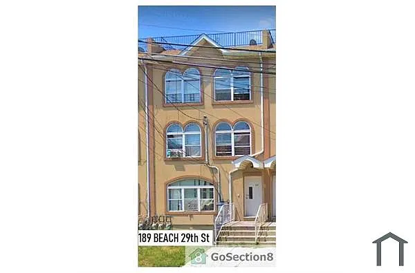 Building Photo - 189 Beach 29th St #2