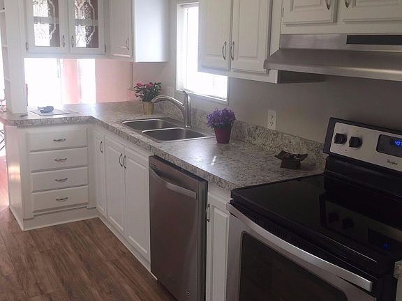 5th image of 61026 Geary Dr