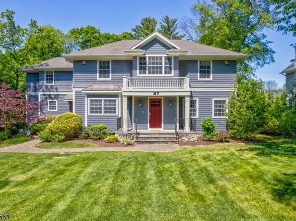 27 Canoe Brook Rd, Millburn Twp., NJ 07078