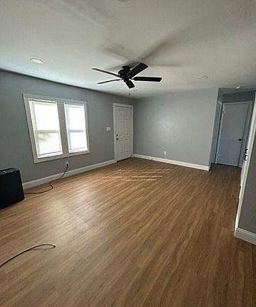3rd image of 2776 Hiawatha St