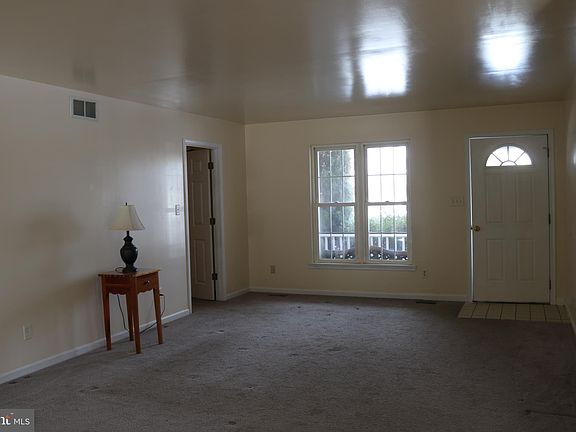 5th image of 348 Nova Dr