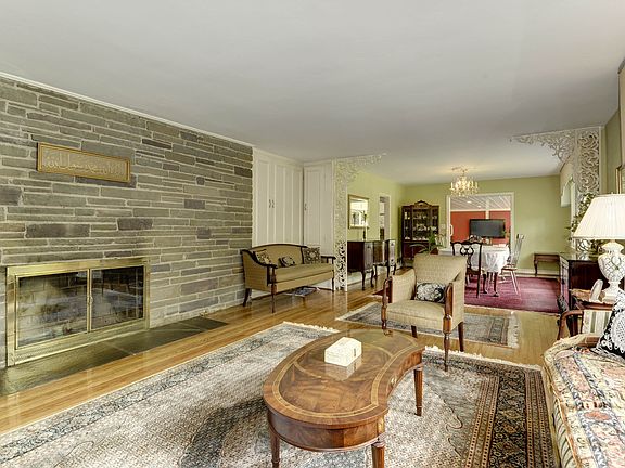 4th image of 3444 Malbrook Dr