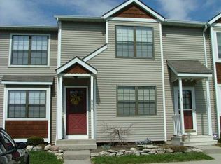 7902 Woodhouse Ln, Worthington, OH 43085