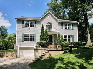 4 Birchside Dr, Norwalk, CT 06850