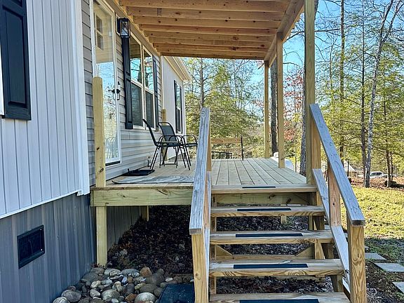 5th image of 1192 Fount Hubbard Rd