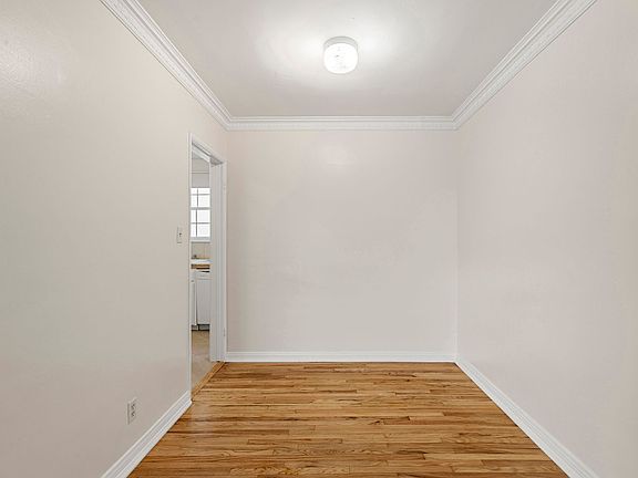 5th image of 1209 S Orange Grove Ave APT 1