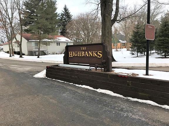 3rd image of 841 Highbanks Dr