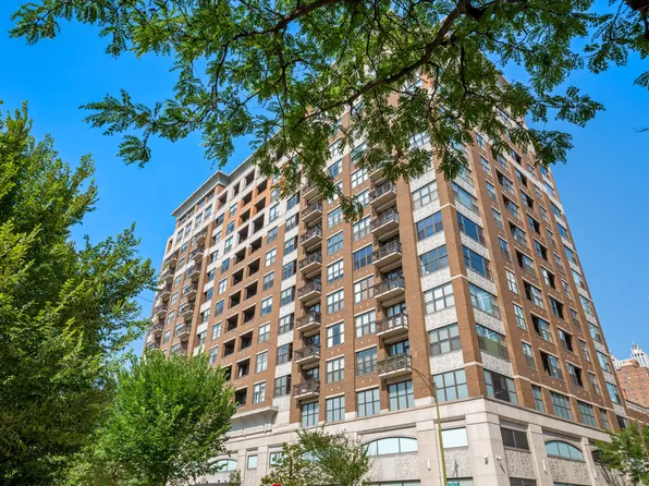 849 N Franklin St Unit 715, Chicago, IL 60610