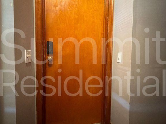 4th image of 421 Hedeen Dr #421