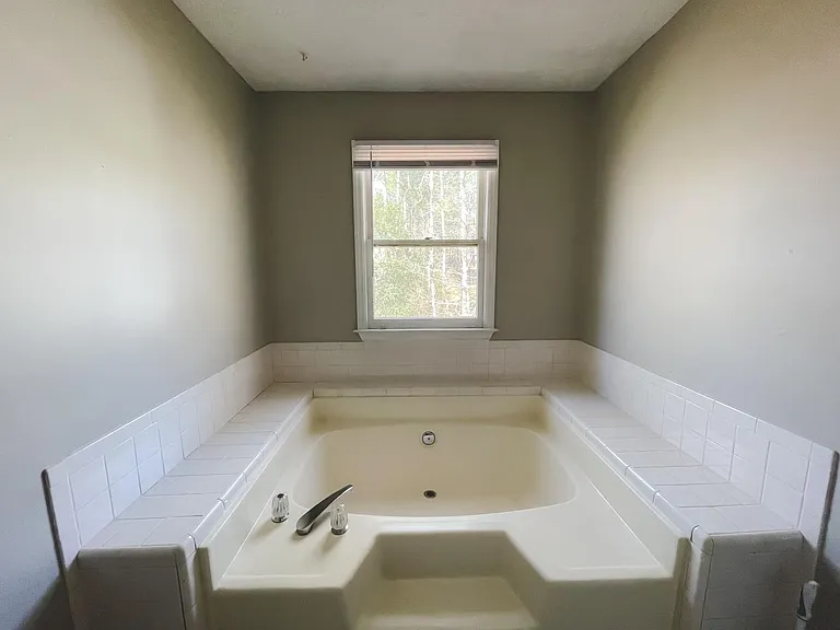 2021 Hunters Cove Dr — Photo 7