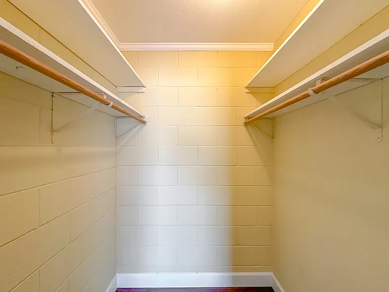 2241 W Pensacola St #27 — Photo 15