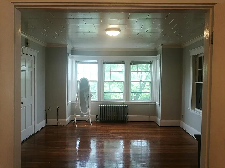 25 Henry Ave — Photo 3