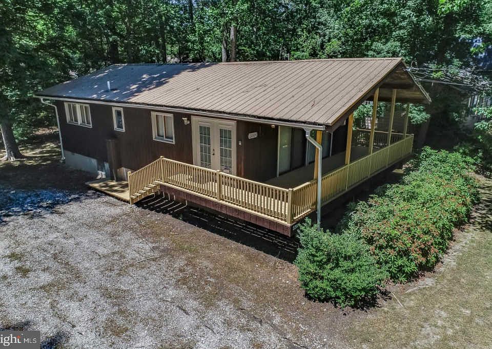 1st image of 22884 Dogwood Dr