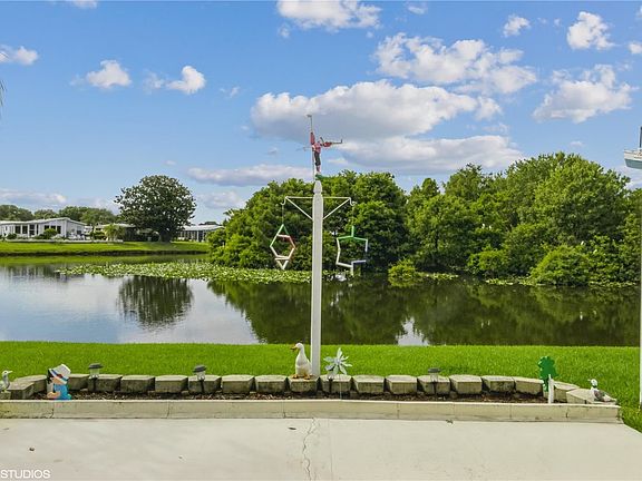 3rd image of 620 Pelican Dr S