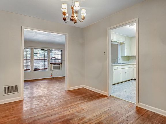 5th image of 303 Sumner Dr