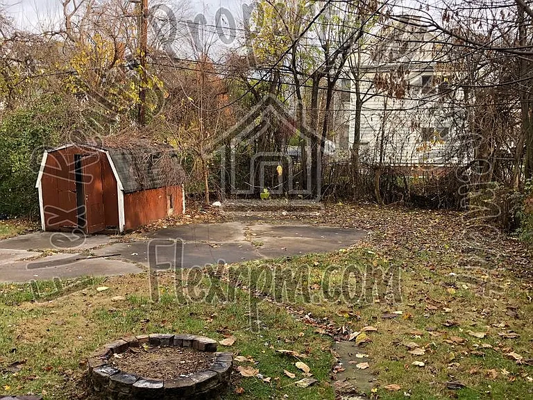 2452 Lawrence Ave — Photo 1