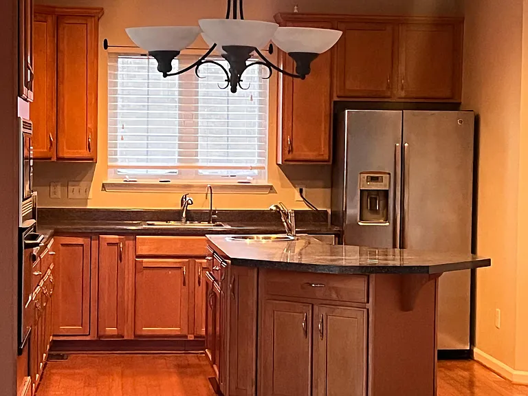 203 Riverbend Ln — Photo 6