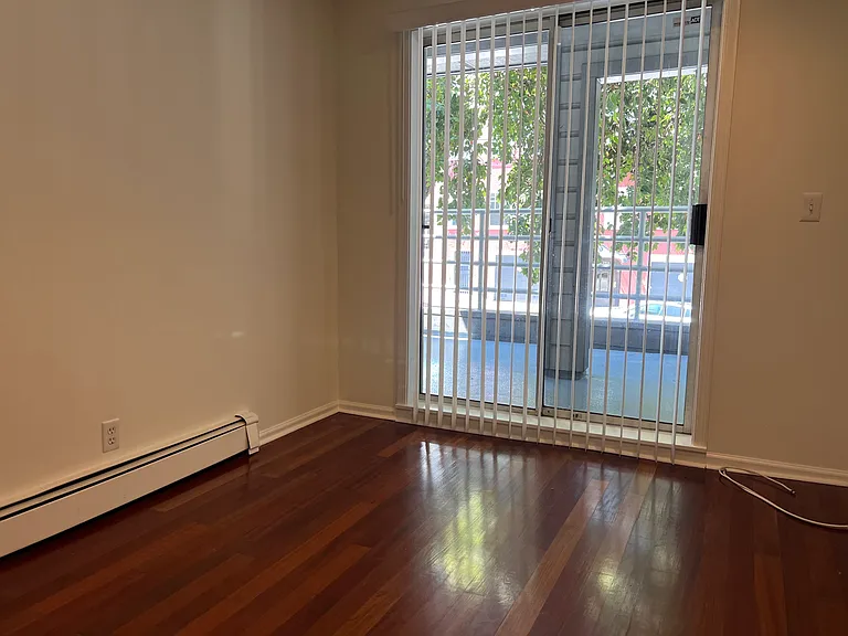 757 N Point St #1 — Photo 22