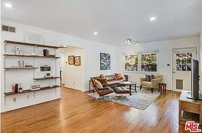1st image of 22623 Cass Ave
