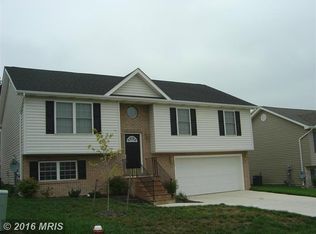512 Ford Cir, Inwood, WV 25428