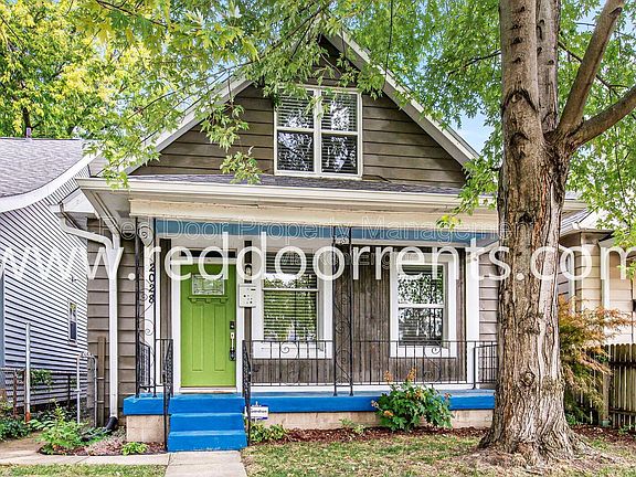 3rd image of 2028 Hoyt Ave