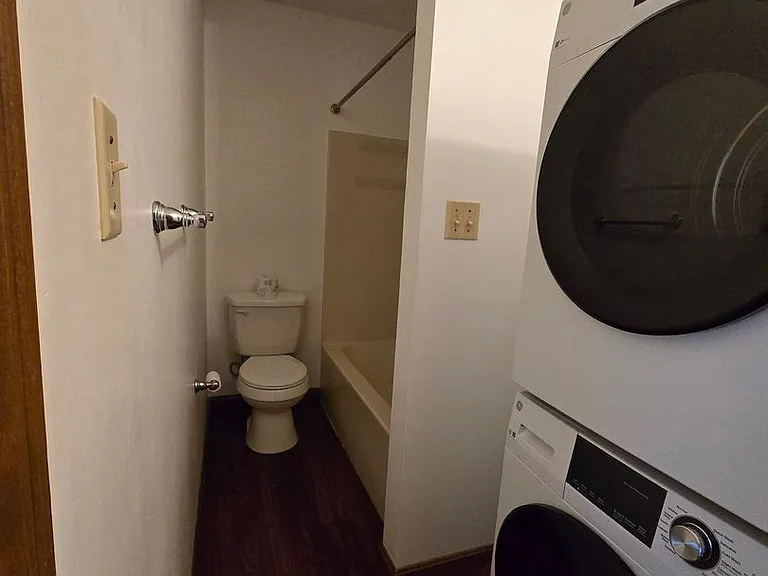 1638 Thompson Dr — Photo 7