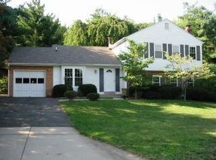 14869 Dufief Dr, Gaithersburg, MD