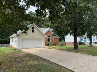 5899 Riley Rd, Ooltewah, TN 37363