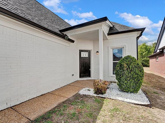 4th image of 7052 Millers Glen Way