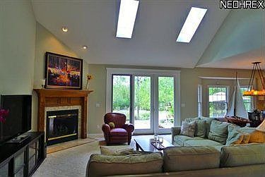 3rd image of 11120 Courtney Ct