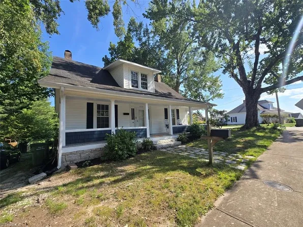 309 Taylor St, Mount Airy, NC 27030