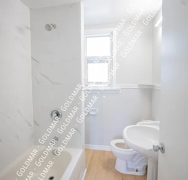1020 Hickory Rd — Photo 9