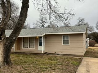 316 E 2nd St, Sedgwick, KS 67135