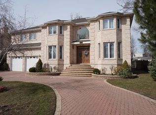 8216 W Gunnison St, Norridge, IL