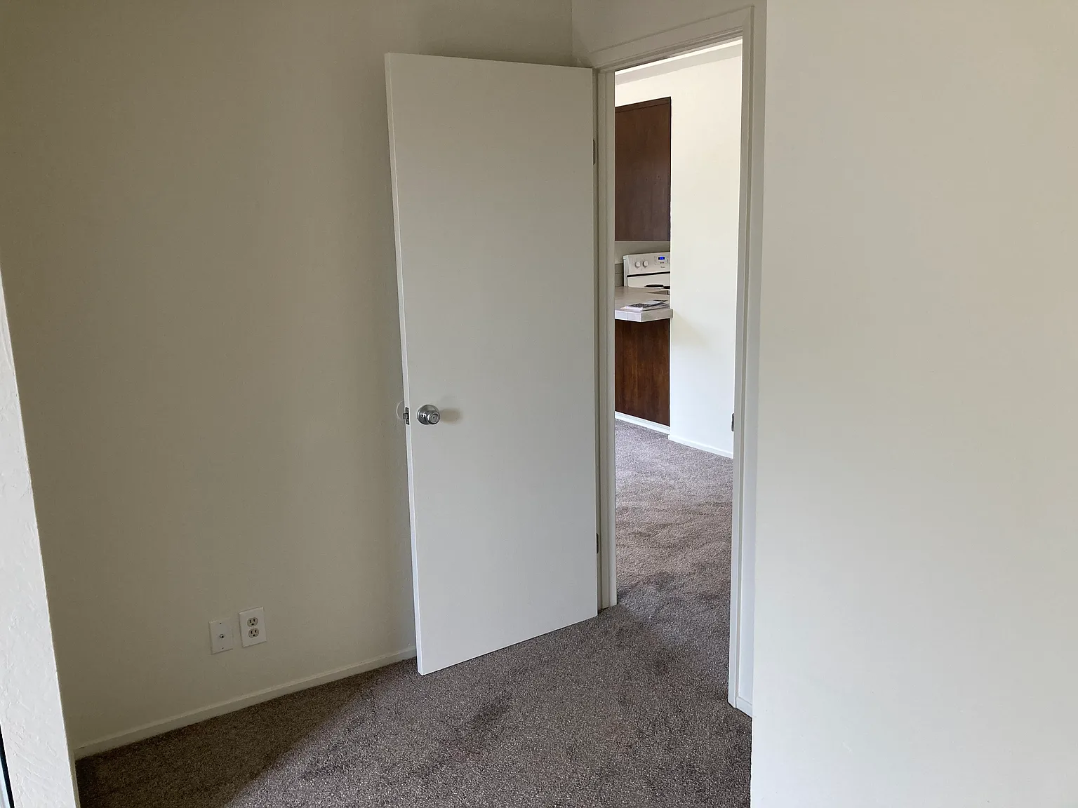 2 bed, 832 sqft, $2,500 — Photo 4
