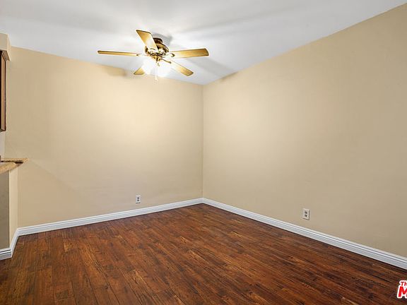 2nd image of 528 N Jackson St APT 310
