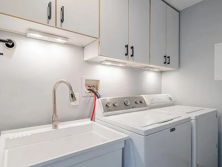 8124 Robertson Pl — Photo 4