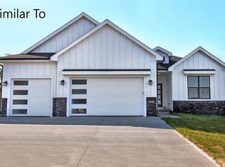2870 Sunflower Dr, Waukee, IA 50263