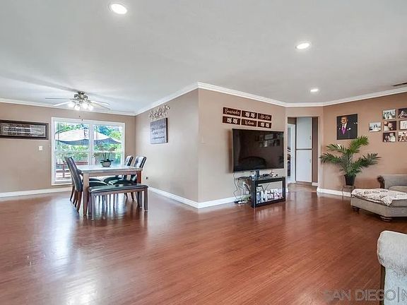4th image of 1579 Greenfield Dr