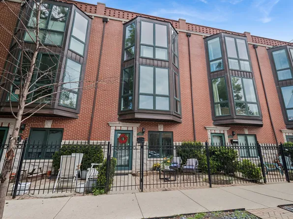 2007 N Hoyne Ave, Chicago, IL 60647