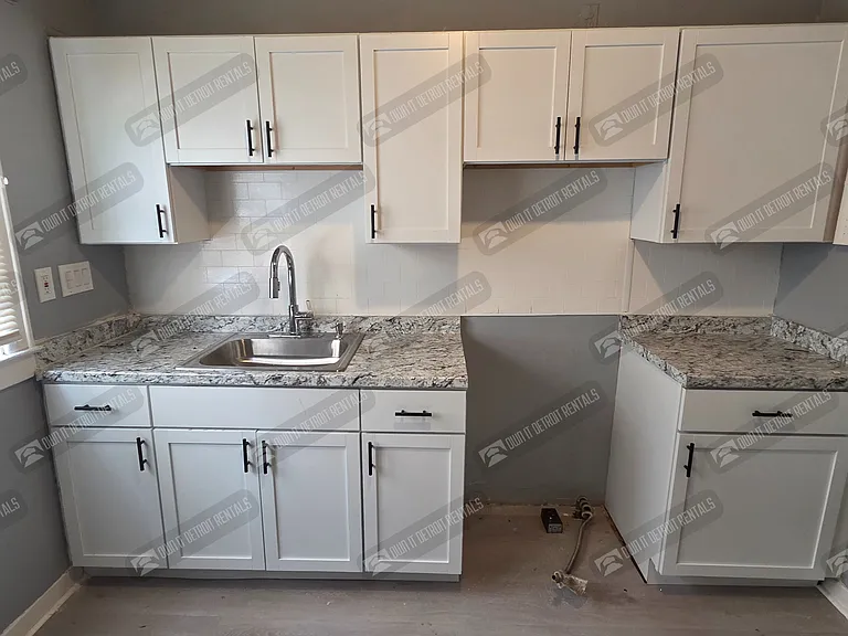 16247 Princeton St — Photo 18