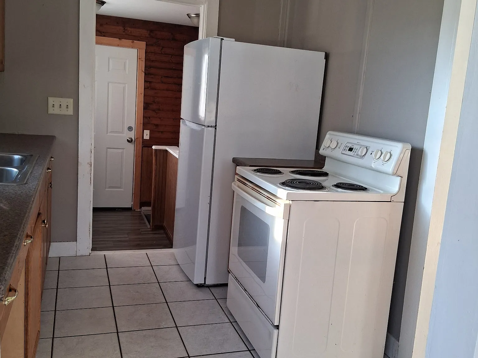 2 bed, $795 — Photo 4