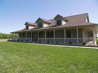 5710 Deer Hill Rd, Waterloo, IL 62298