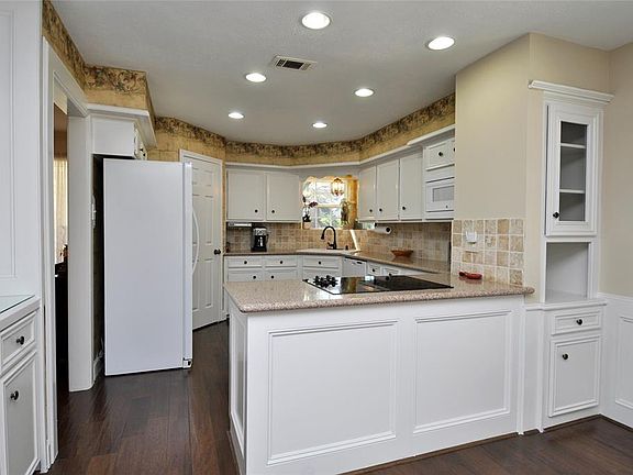 5th image of 11918 Moorcreek Dr