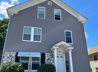22 Knowles St FLOOR 2, Pawtucket, RI 02860