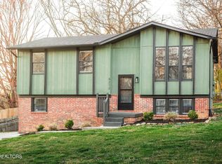 6212 Robin Heights Dr #3, Knoxville, TN 37921