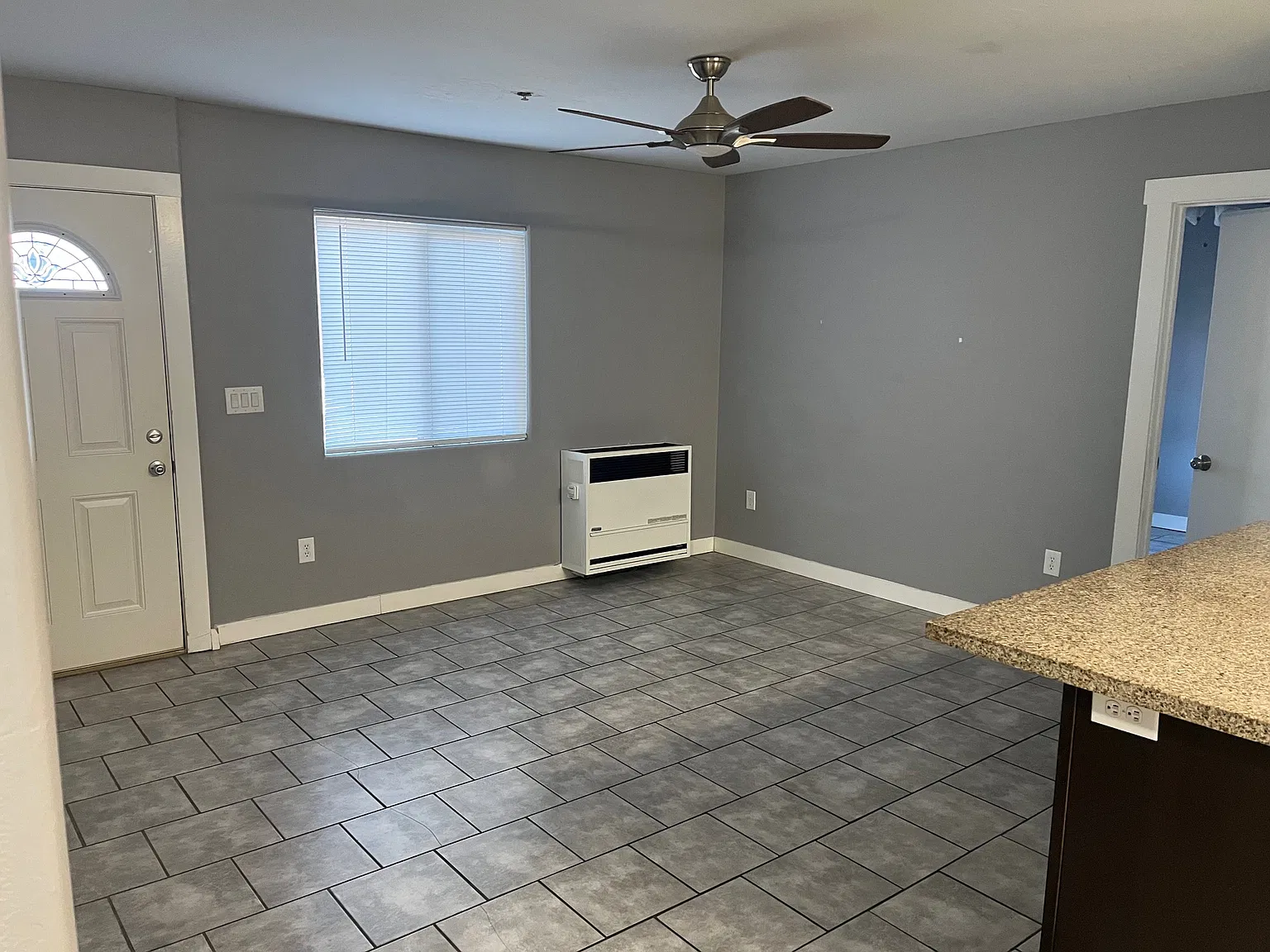 2 bed, 864 sqft, $1,500 — Photo 3