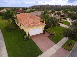5013 Indian Shores Pl, Wimauma, FL 33598
